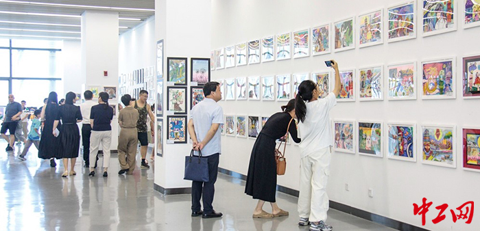 淄博舉辦全市青少年書(shū)畫(huà)展，承辦展覽展示活動(dòng)成效顯著